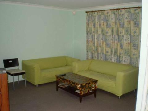 Single room for rent in share house at Bibra Lake near Murdoch