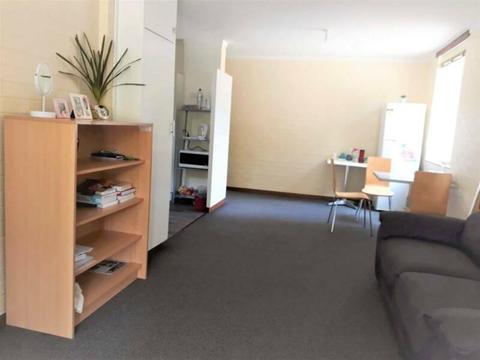A large room for two-month rent near UWA