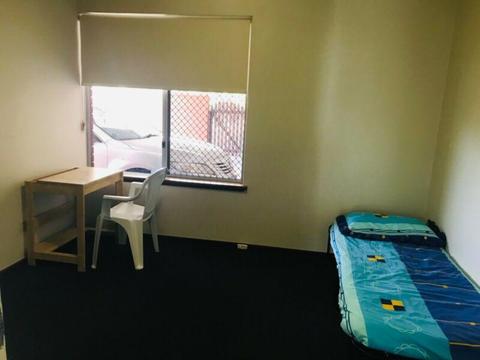$150 p/w Room for Rent