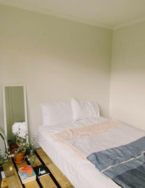 Spacious 2 bedroom cottage - Byron Bay Sublet