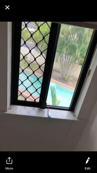 For Rent: 2 Bedroom Palm Cove
