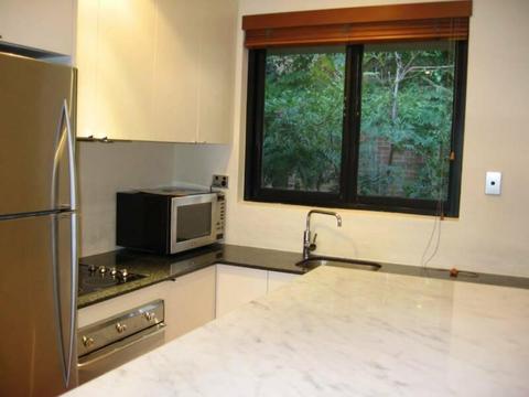 2 Bedroom Furnished Unit in Indooroopilly for Rent