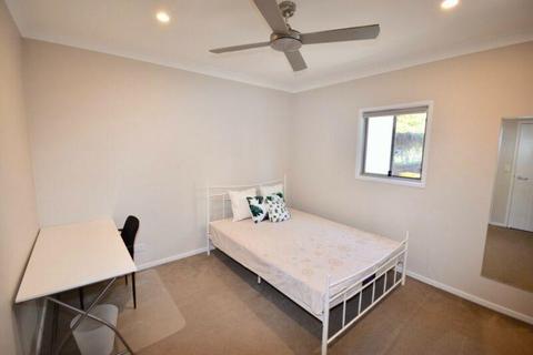 Furnished Room Private Bathroom and Bills Annerley