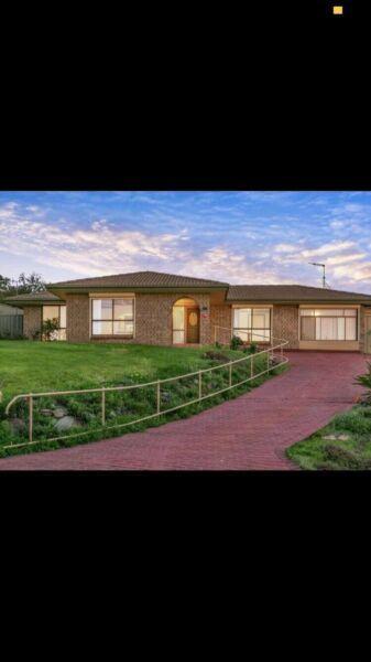 Hallett Cove huge house for rent(leased)