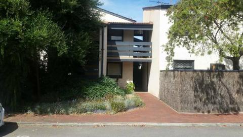 NORTH ADELAIDE updated 2BR unit