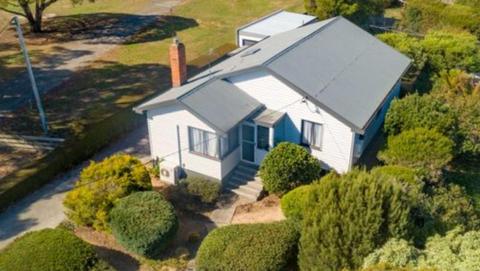 House in Newstead TAS for short term rental till mid December 2019