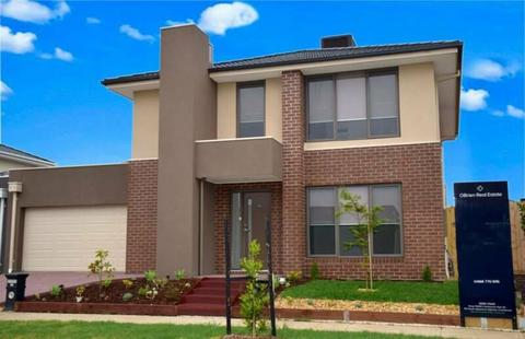 Double story 4 bedrooms House - CRANBOURNE NORTH / $415 per wee