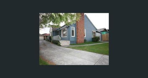Unit for rent - Family home in the heart of Clayton (Victoria)