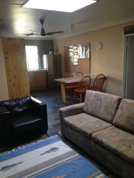 Bayswater spacious 4br convenient secluded quiet secure long lease