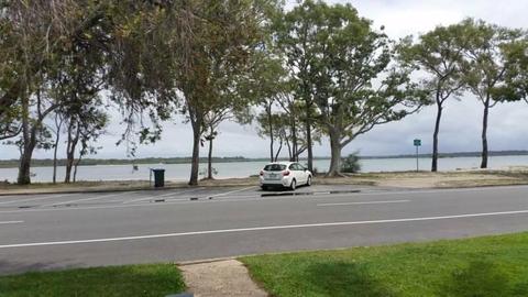Holiday and Weekend Accommodation- Bribie Beachfront