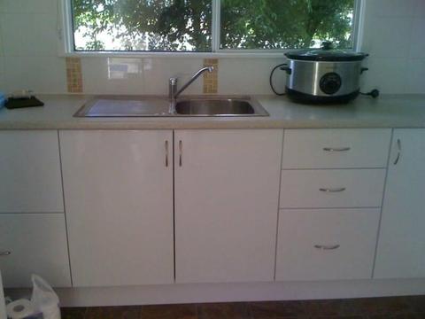 Unit for RENT -SOON- North Toowoomba. MOVE IN BEFORE CHRISTMAS!