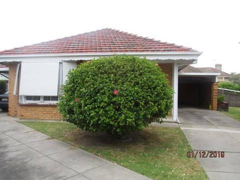 FOR RENT TWO BEDROOM UNIT GLENGOWRIE