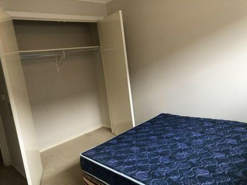 Rooms available in Marshall Geelong