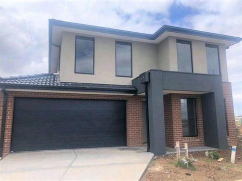 5 bed room house for rent in tarneit