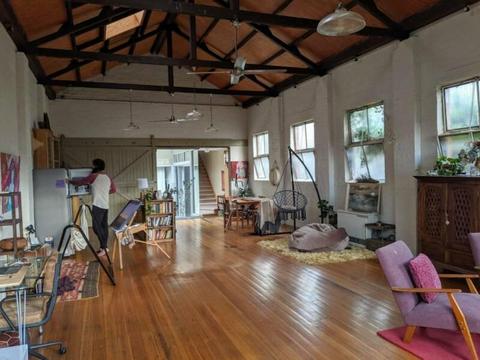 Rental Available Master Room Beautiful Warehouse in Fitzroy North