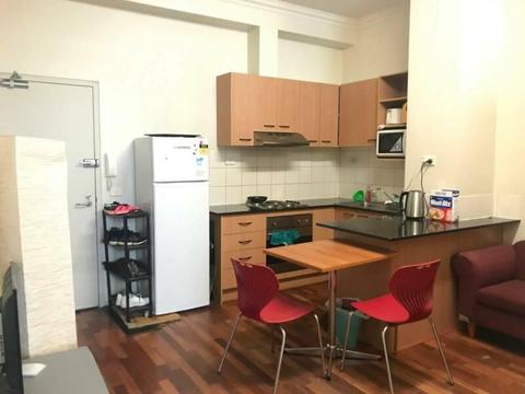 Fully Furnished 2 bedroom apartment in Melbourne CBD