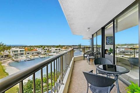 U 19 The Nelson for Sale. 5 Admiralty Drive. Paradise Waters. Qld