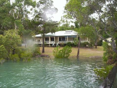 Absolute Waterfront 5 Acres House and large shed