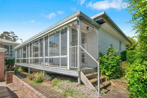 Relocatable House for sale 610 Learmonth St, Buninyong 3357