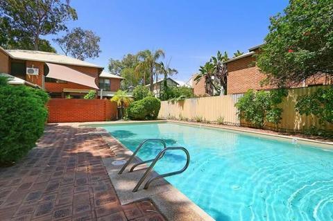 Townhouse- Mount Lawley