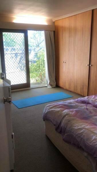 Furnished master room with ensuite- incl All Bills