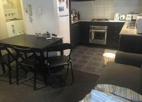 AFFORDABLE ROOMSHARE IN SURRY HILLS NEAR CENTRAL STATION