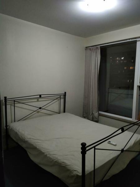 Room or Shared Room in Spring Hill close to City