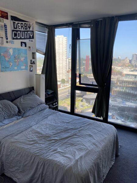 Short-term rental in Southbank, $300 pw