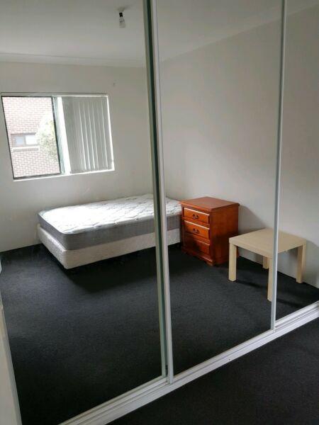 Separate room for a Single Male in Rockdale, close to City, CBD