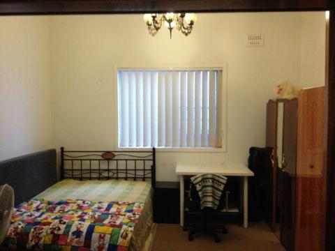 Big Room for 2 people near Banksia Station