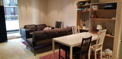 Own Key, room share for Female near Central, Paddy, UTS, TAFE