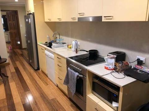 Large Private Room Available Now! Bondi Junction