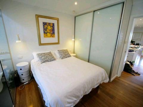 Full furnished cosy master bed room