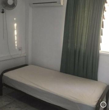 Small Single room for rent