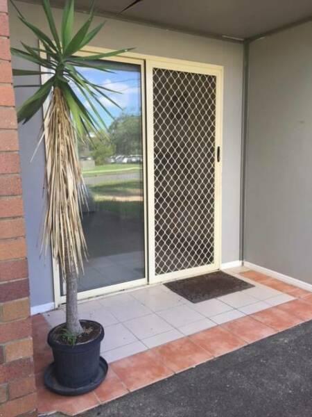 Furnished single room available in Coopers Plains