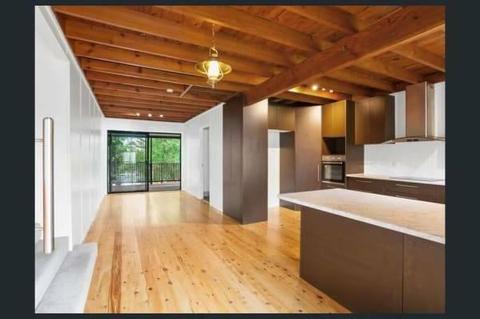 Stunning timber house in Coolum - housemate wanted for master bedroom