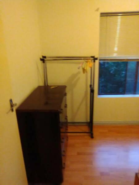 Room for rent $180 or negotiable in Kensington 2 bedroom unit