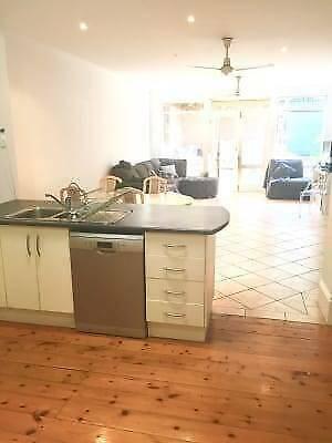 Room for rent in Adelaide CDB on quiet lane near Central Markets