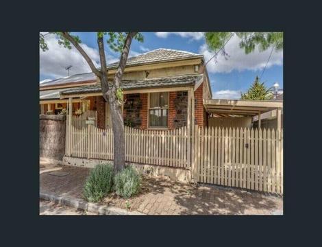 Room for rent in Adelaide cottage