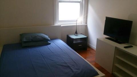 Rooms for rent (Netflix/ Foxtel inside room) - St Kilda/ Beach