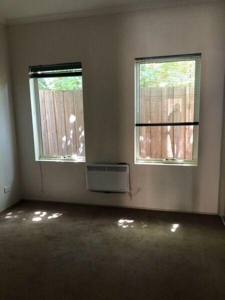 One room available for rent near Werribee train station