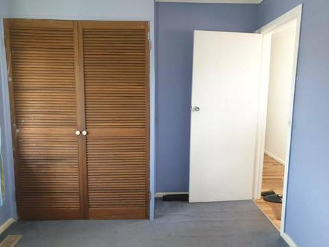 2 single rooms in Noble Park for renting