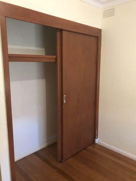 Room for rent in lalor