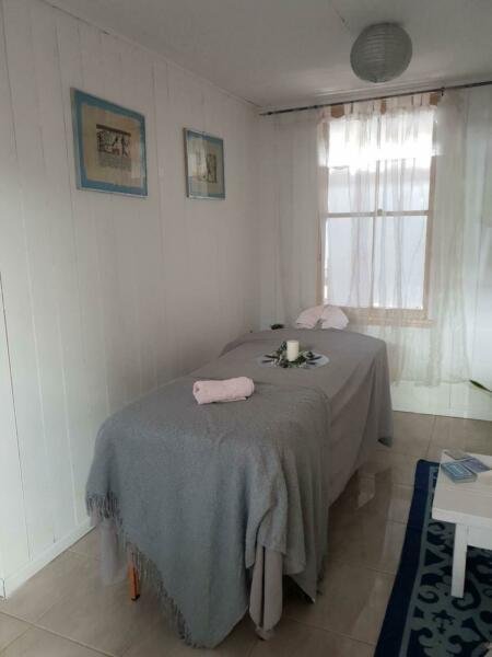 Therapist - Practitioner - Counsellor Room Hire Space Avail Bulimba