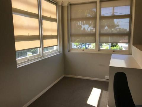 Lockable Private Office for lease 14m2