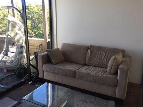 Private room in Neutral Bay close to city, North Sydney, bus, train, f
