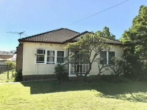 Affordable spacious 3 bedroom family home!!