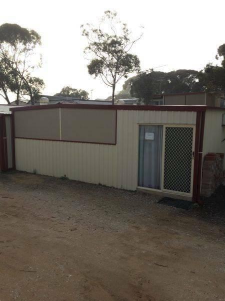 Fully Furnished 2 bedroom Holiday Shack on the River Murray