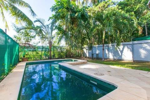 Amazingly 3 Beds 2 Bath F/F t/house Private Pool Pets friendly Millner