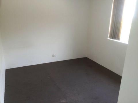 3 Bedroom Unit For Rent (2 Flatmates Needed for Team-Up)